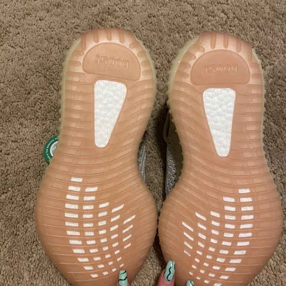Yeezy Boost 350 V2 Citrin (Non-Reflective) NWT - Picture 12 of 12